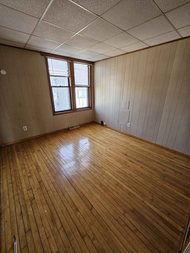 Building Photo - 1148 6th St