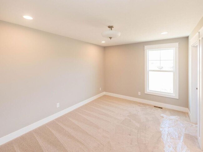 Building Photo - Westcott 20B - Townhome W/ Garage