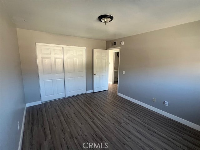 Building Photo - 1064 W 48th St