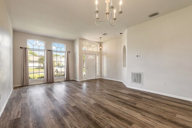Building Photo - ENTER THE GATES TO TRANQUIL LIVING ! CALL OR TEXT LINDA PATTI 386.837.2882