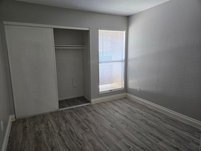 Building Photo - 2674 N 43rd Ave