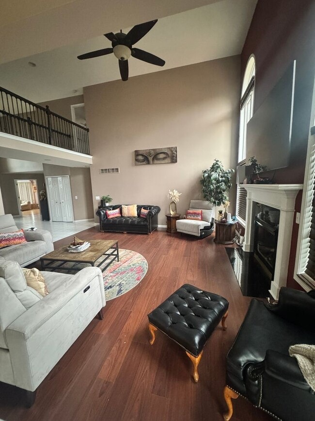 Building Photo - 14466 Doebler Dr