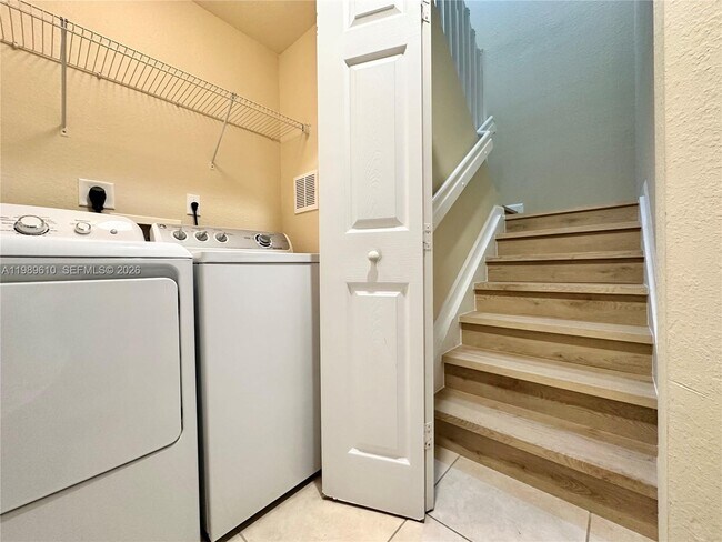 Building Photo - 11403 NW 89th St