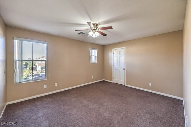 Building Photo - 121 Pettswood Dr