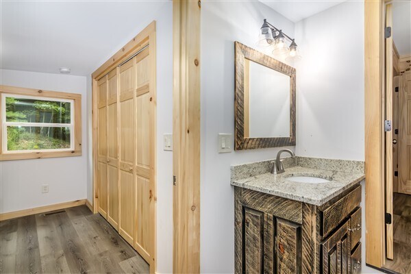 Building Photo - 1519 Tipton Springs Rd