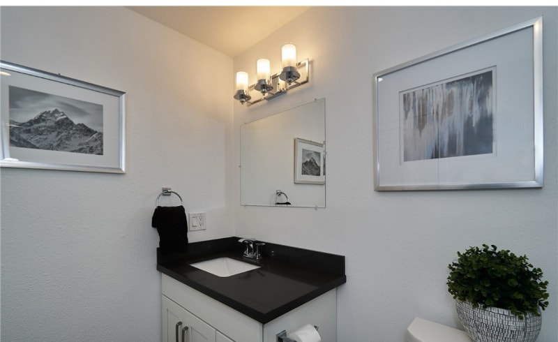 Building Photo - 4213 S 185th St