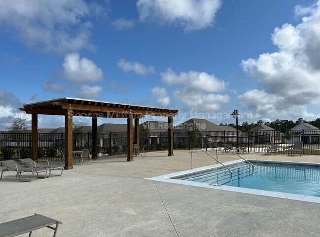 Building Photo - 5881 Cactus Dr
