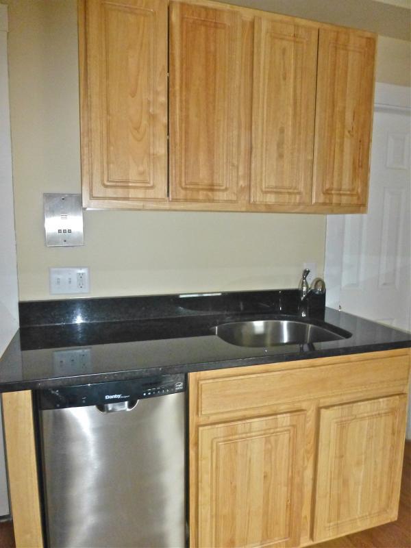 Building Photo - 232 Cambridge St