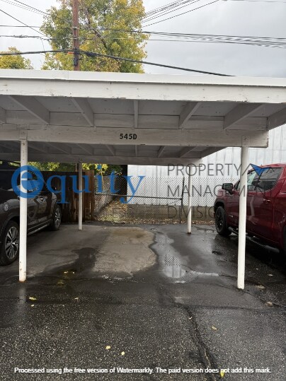 Building Photo - 545 Stringham Ave