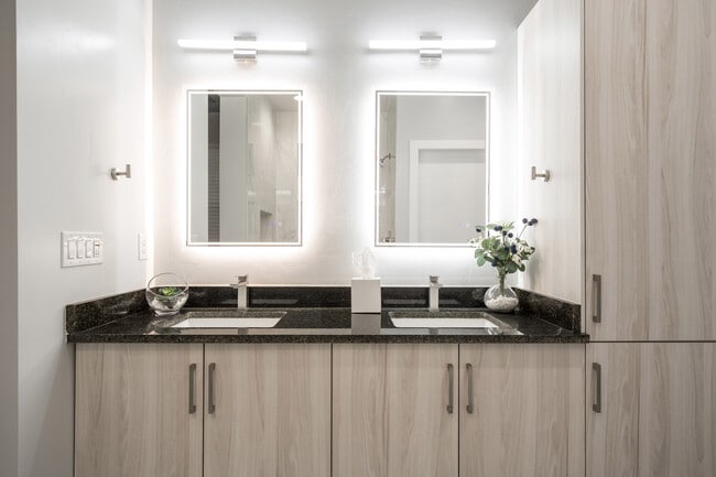 LED Heated Mirrors Fog free - 4358 Capistrano Ave