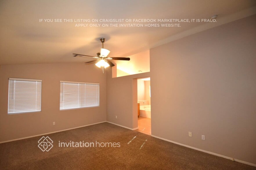 Building Photo - 9413 Santana Siesta Ave