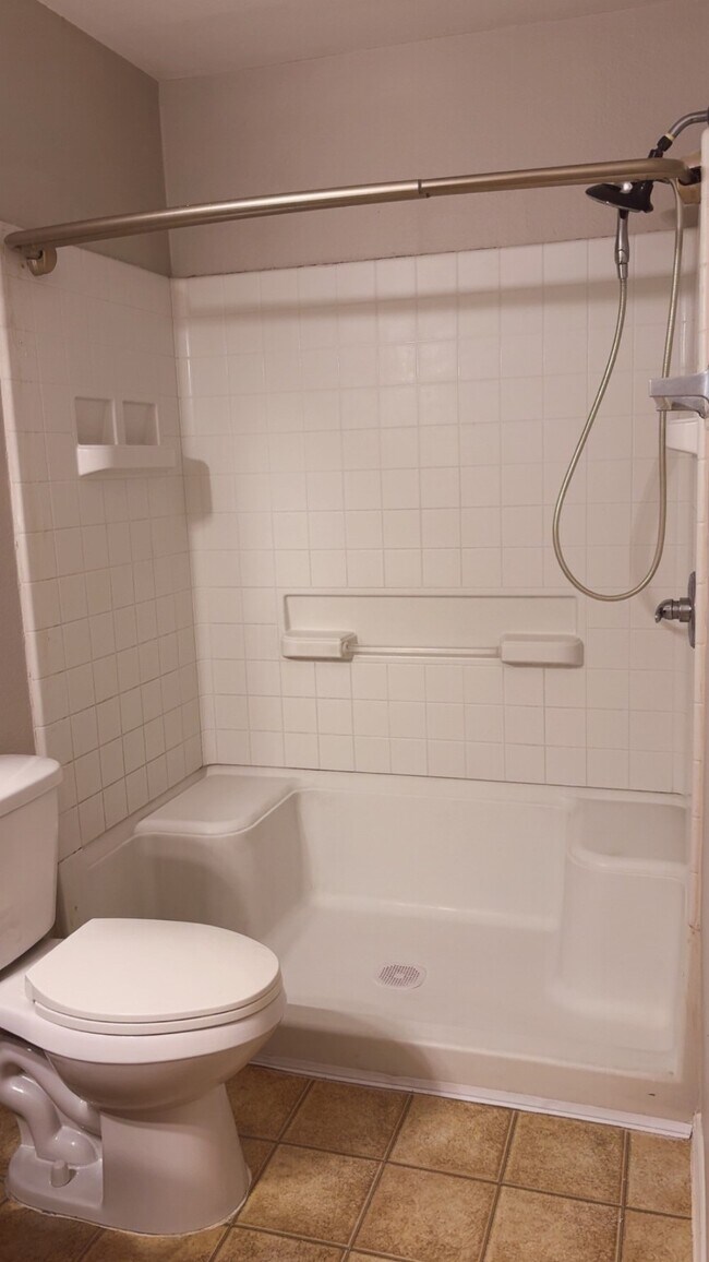 Building Photo - 22819 Sugar Bear Dr