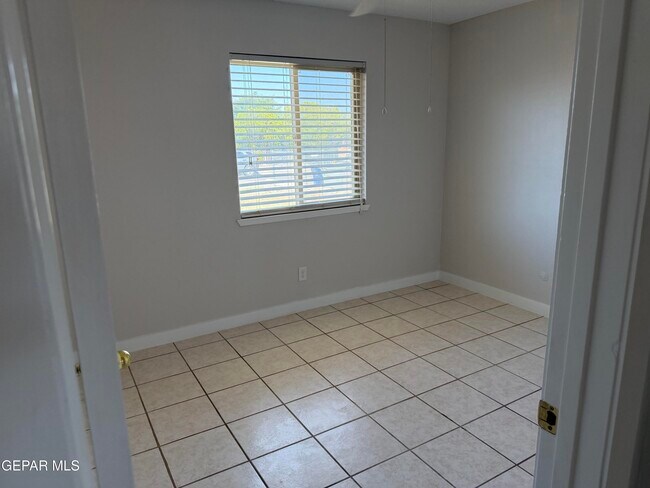 Building Photo - 10429 Persephone Dr