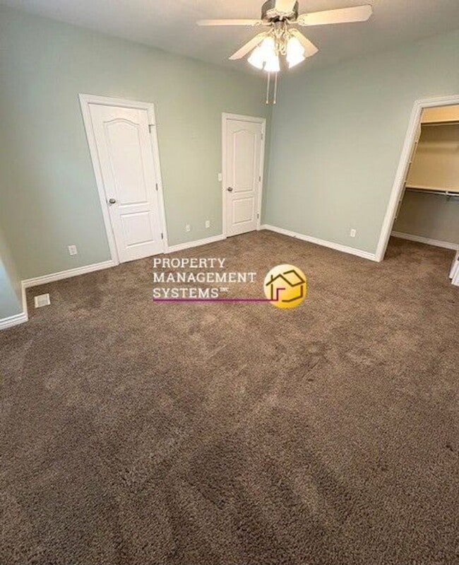 Building Photo - 3 Bedroom Townhome in Layton!