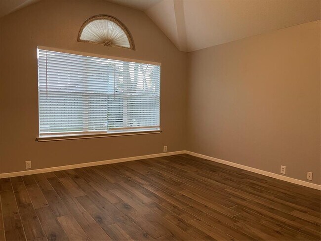 Building Photo - 20803 Lavenderwood Dr