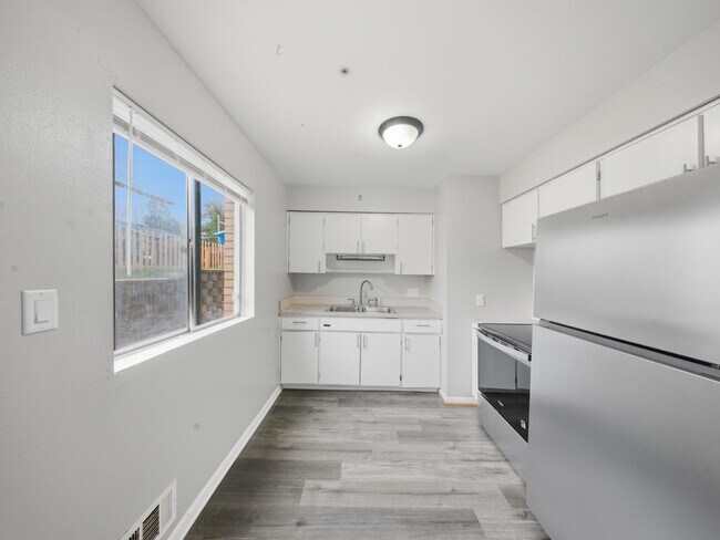 Building Photo - 8641 W Lapham St