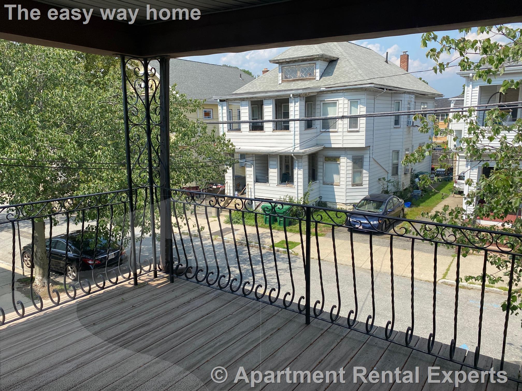 Building Photo - 96 Capen St