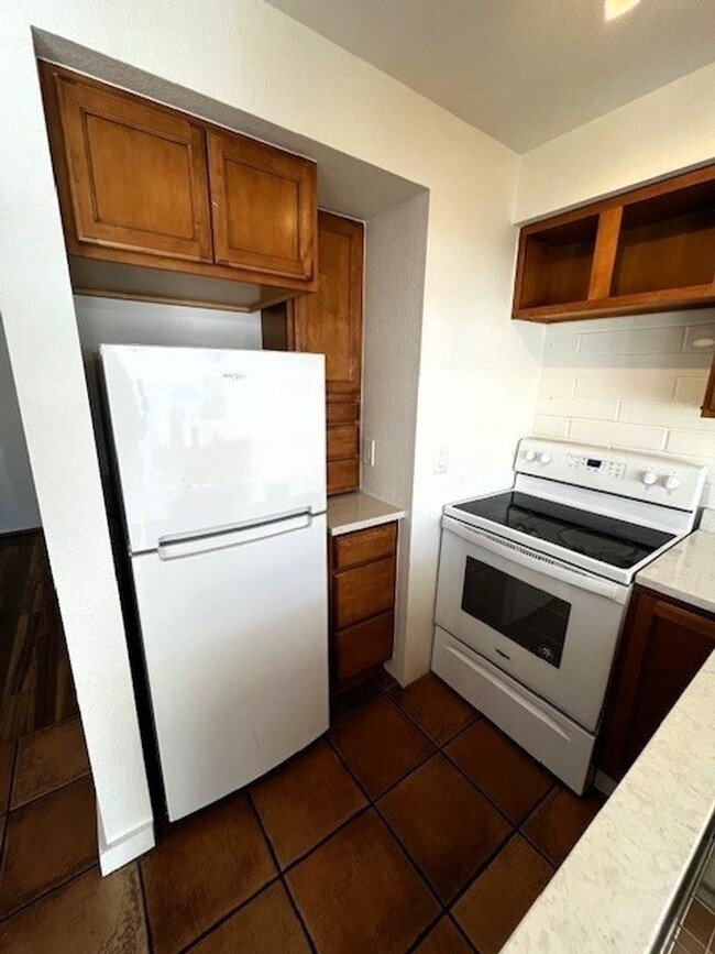 Building Photo - Long Term Rental- 791C Riverbend Condos- M...