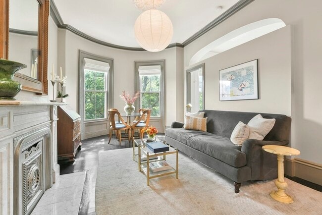 Building Photo - 25 Dartmouth St