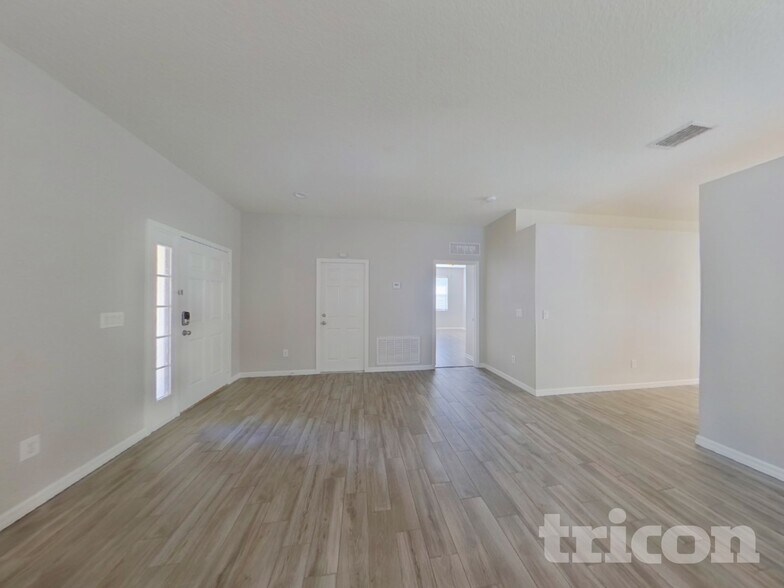 Building Photo - 6705 Cambridge Park Dr
