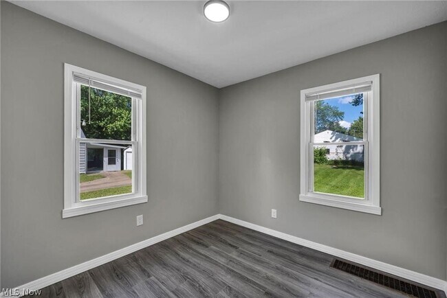 Building Photo - 1291 Hardesty Blvd