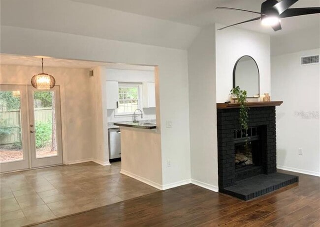 Building Photo - 5409 SW 88 Ct