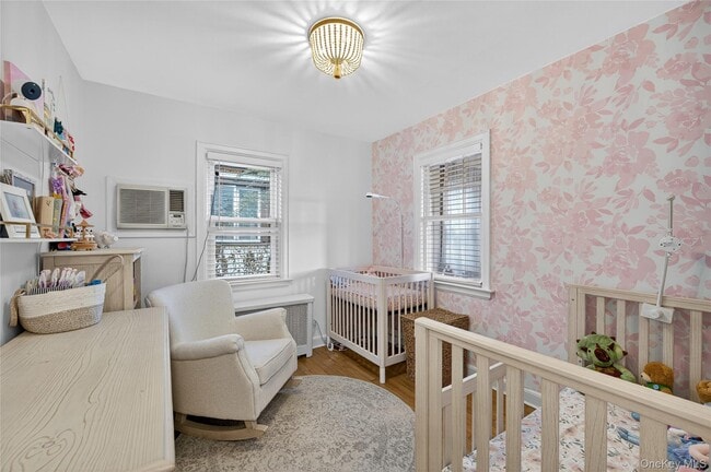 Building Photo - 13 Prospect St