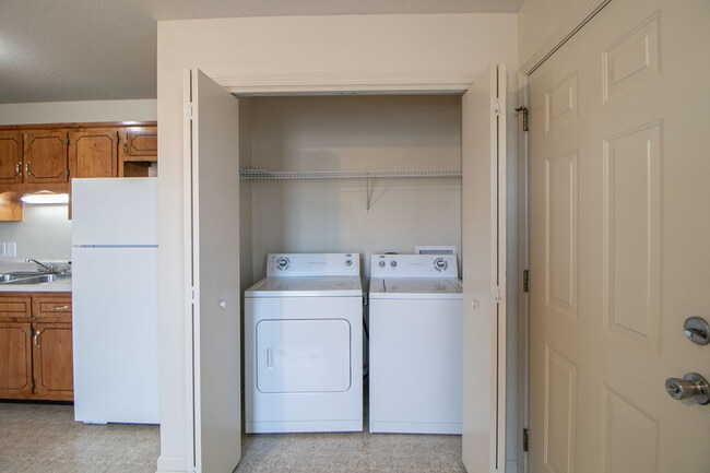 Building Photo - 3292 Tower Dr