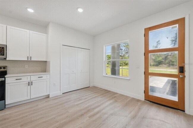 Building Photo - 3072 SW 168th Loop
