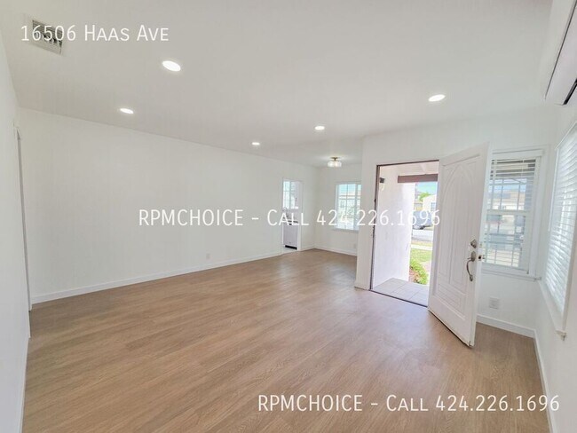 Building Photo - 16506 Haas Ave