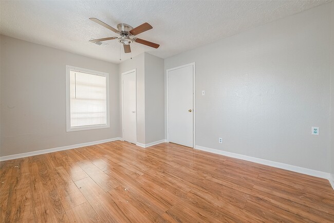 Building Photo - 1114 Cresline St