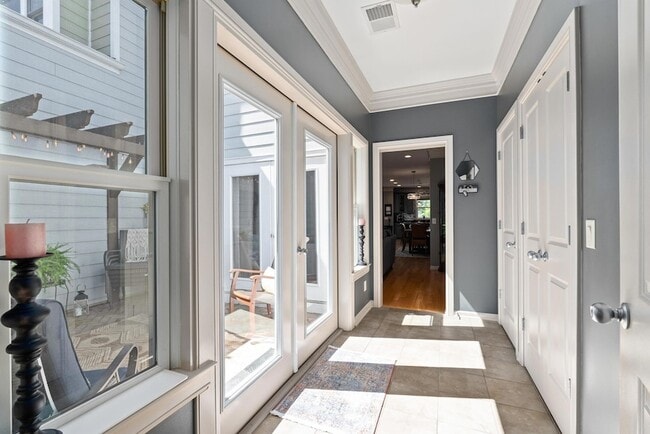 Building Photo - 3369 Preston Shore Dr