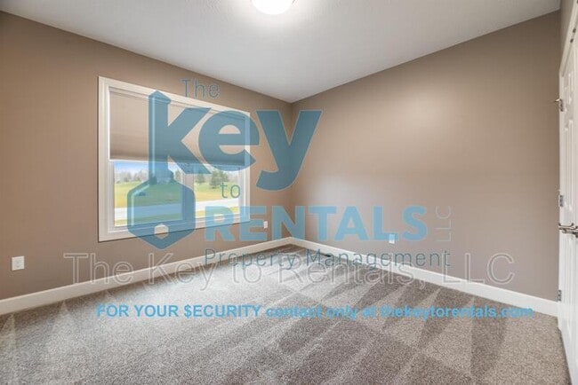 Building Photo - 1352 Creeks Edge Dr