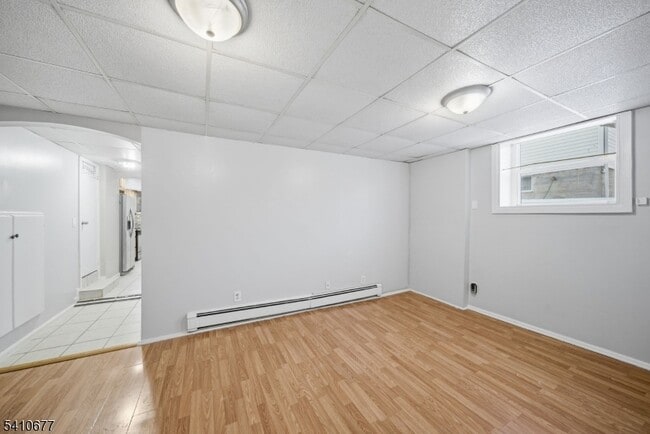 Building Photo - 245 Pierre Ave