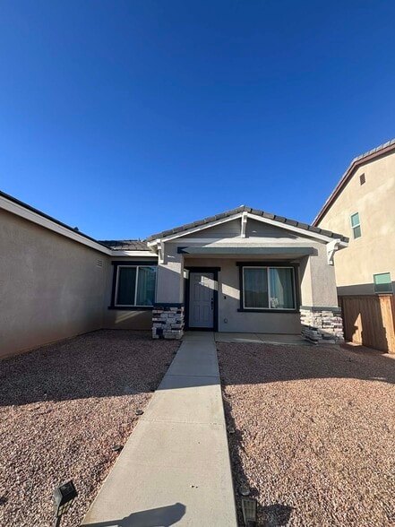 Building Photo - 3421 Andrew Ave