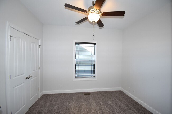 Building Photo - 1072 Fuji Ln