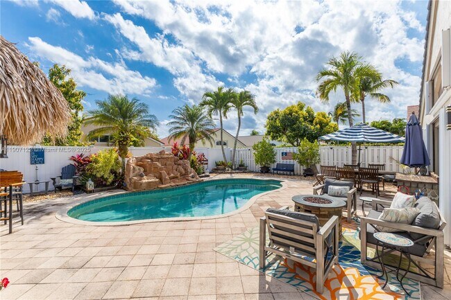 Building Photo - 19146 NW 24th Pl