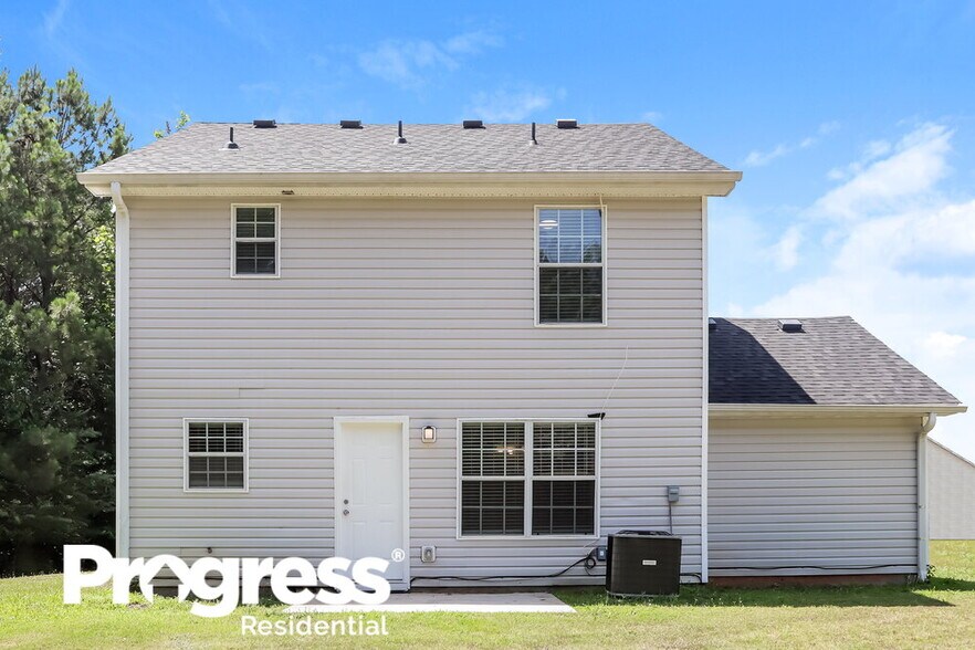 Building Photo - 139 Woodwind Way