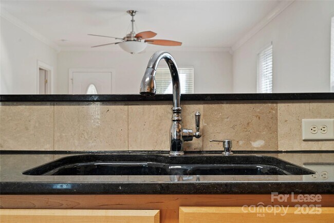 Building Photo - 1201 Allen St