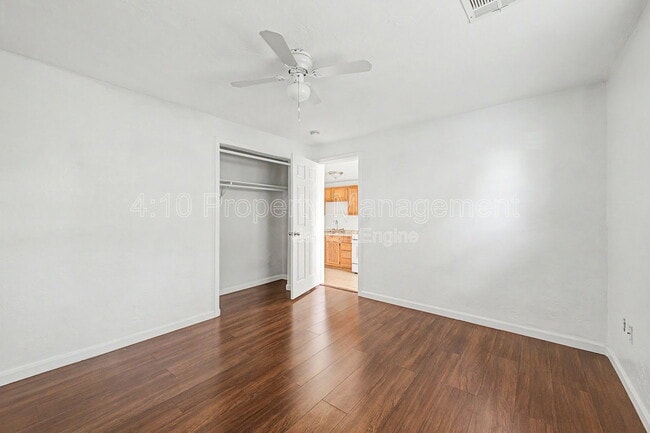 Building Photo - 1117 N 13th St