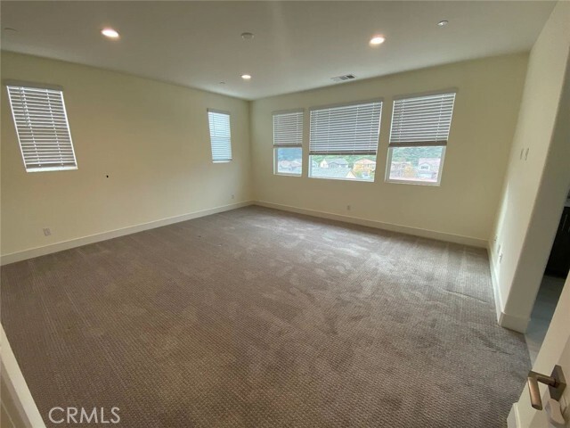 Building Photo - 338 Ventasso Wy