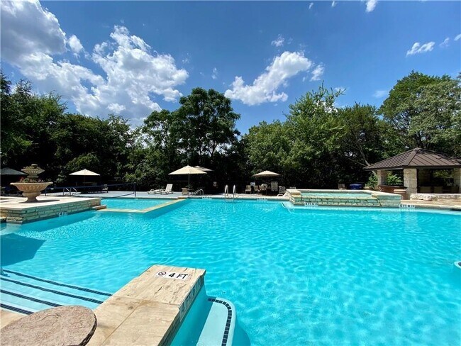 Building Photo - 6000-10 Shepherd Mountain Cove