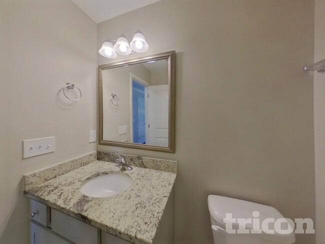 Building Photo - 214 Pilcher Dr