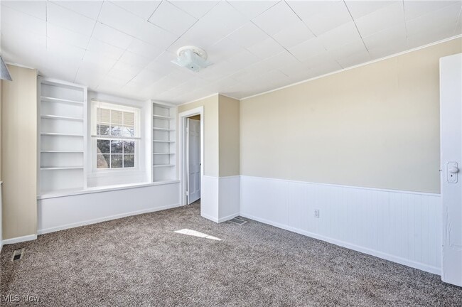 Building Photo - 12192 Leffingwell Rd