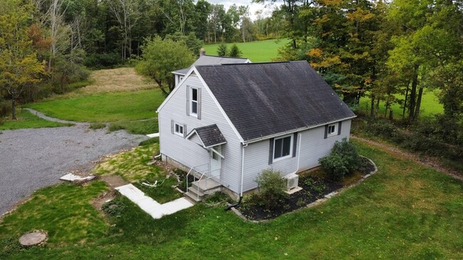 Building Photo - 2608 PA-107