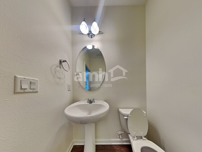 Building Photo - 8716 Layalie Way