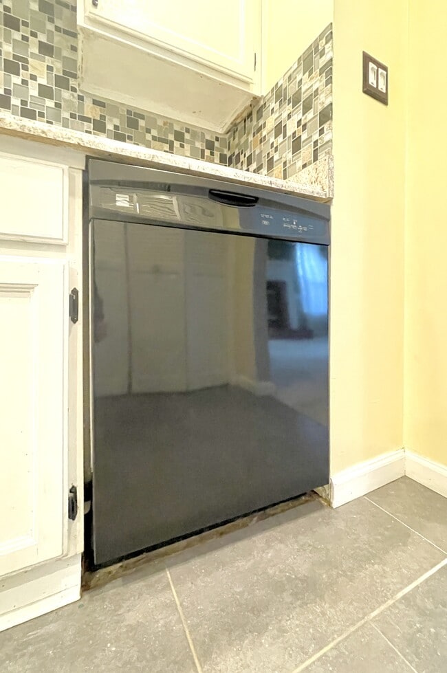 Building Photo - 1014 Scarlet Oak Ct S