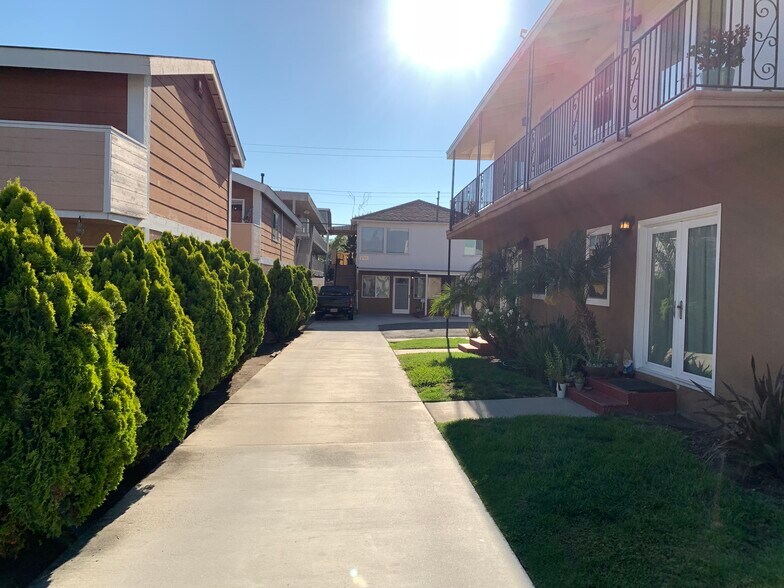 Building Photo - 1745 Orizaba Ave