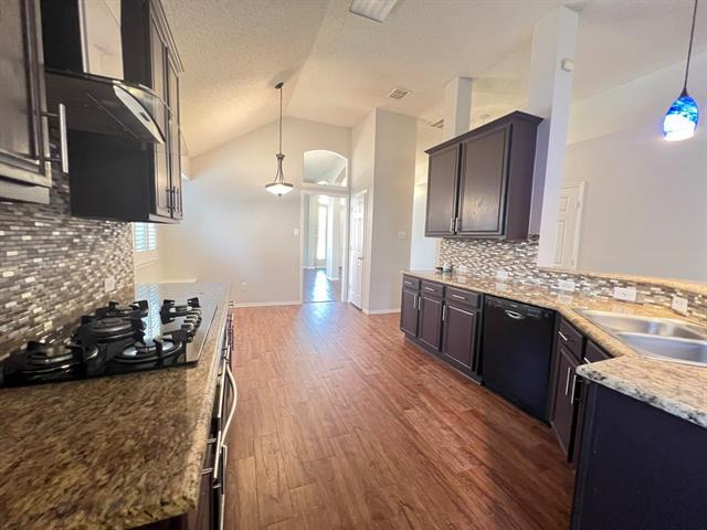 Building Photo - 2043 Wimbledon Dr