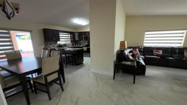 Building Photo - 1530 SW 138th Ave